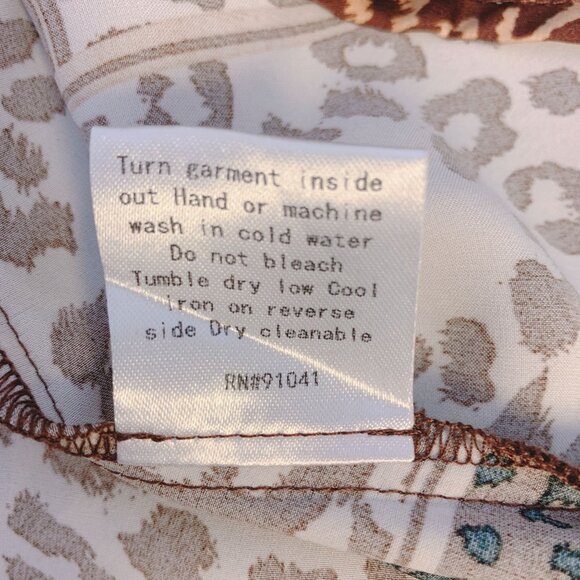 NWT A.Z.I Animal Print Button-up Blouse Faux Leather Shoulder Details Size L - Picture 8 of 8